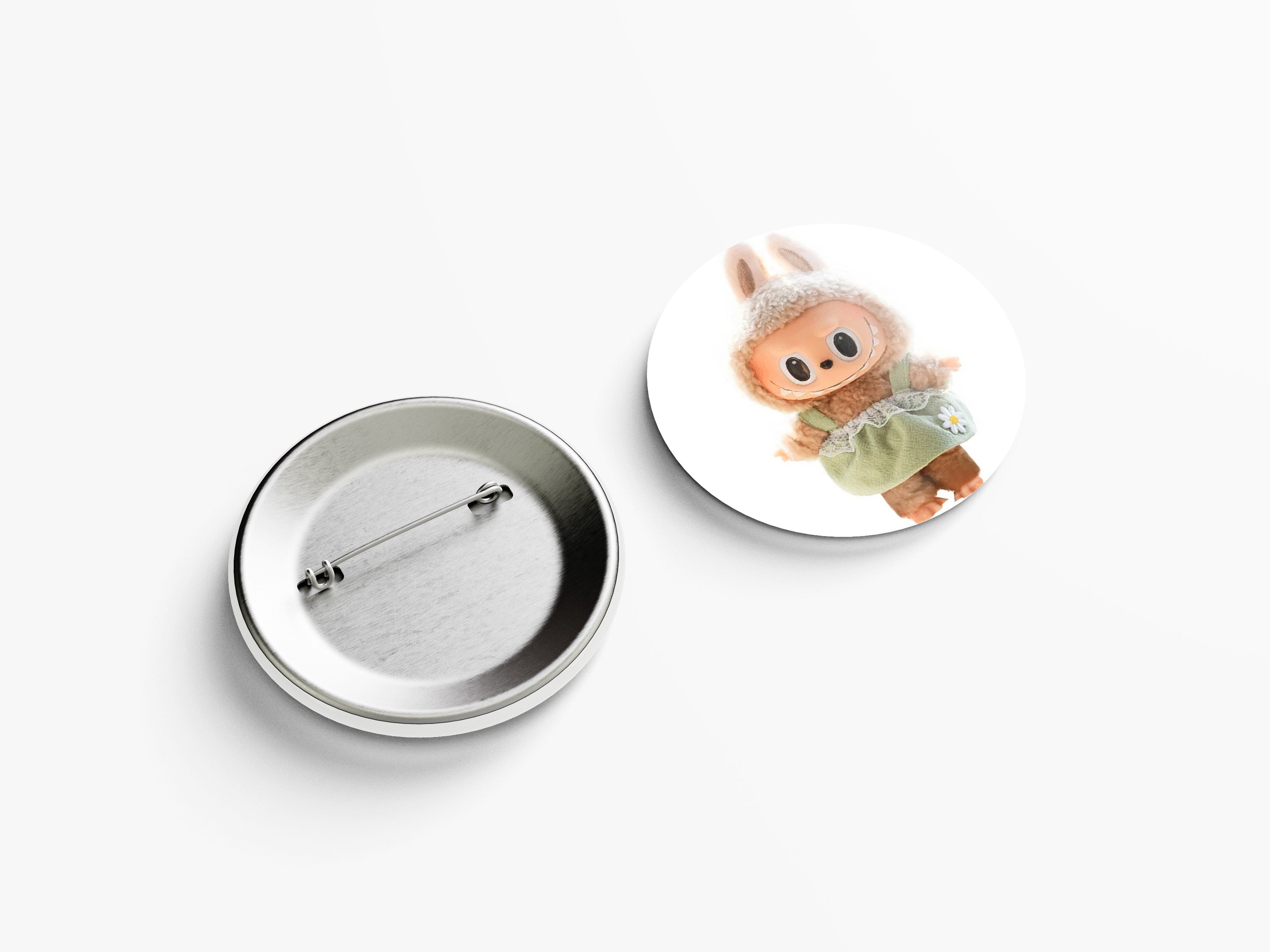 LABUBU: MACARON PIN